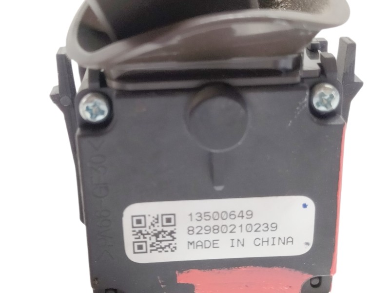 Recambio de mando limpia para opel insignia berlina cosmo referencia OEM IAM 13500649  