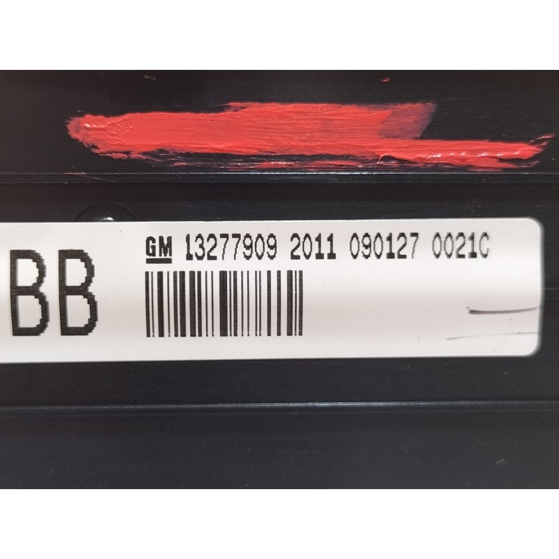 Recambio de sistema audio / radio cd para opel insignia berlina cosmo referencia OEM IAM 13277909  