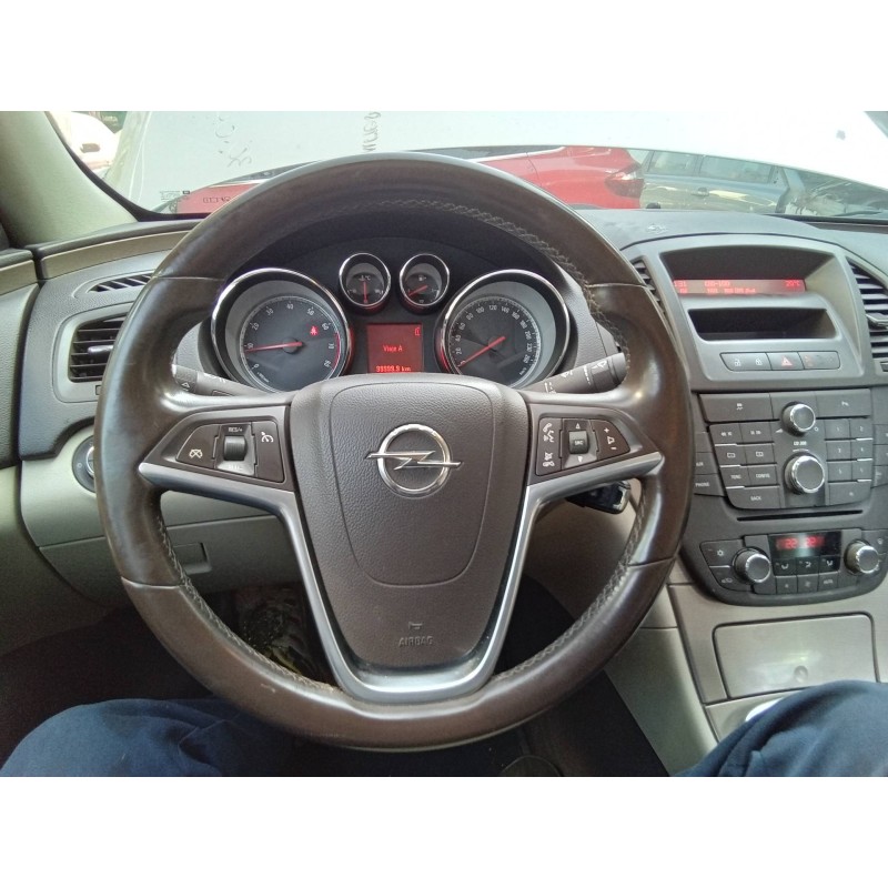Recambio de volante para opel insignia berlina cosmo referencia OEM IAM 13306886  