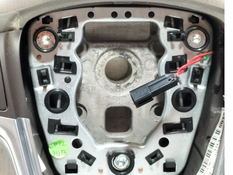 Recambio de volante para opel insignia berlina cosmo referencia OEM IAM 13306886  