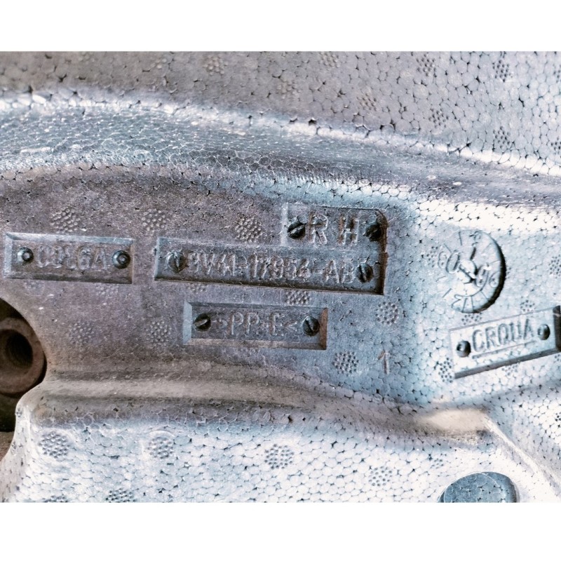 Recambio de refuerzo paragolpes trasero para ford kuga (cbv) titanium referencia OEM IAM   