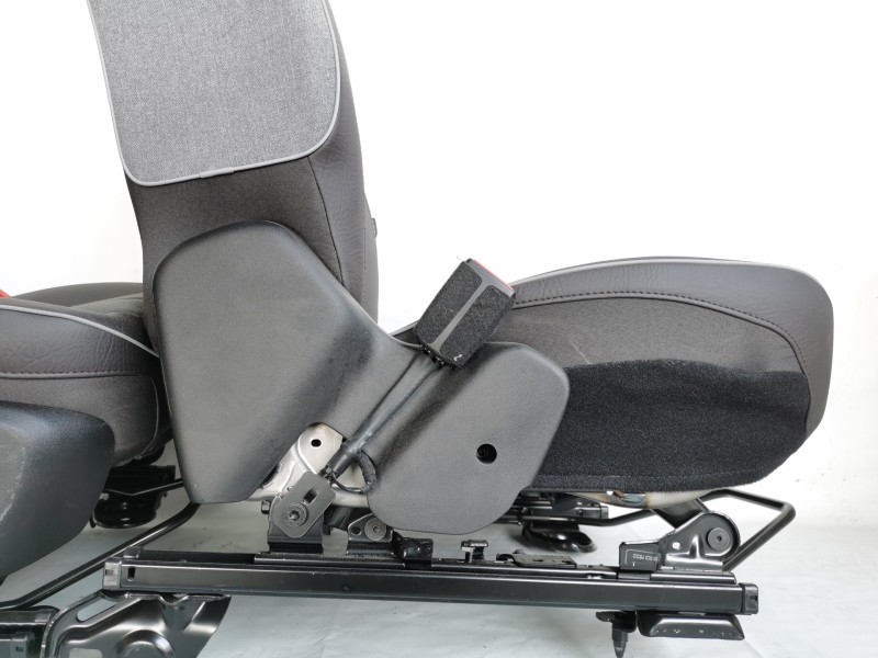 Recambio de juego asientos completo para fiat 500 x (334) urban referencia OEM IAM PIEL/CUERONEGRO  