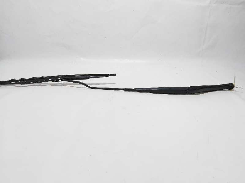 Recambio de brazo limpia delantero derecho para opel vectra c berlina comfort referencia OEM IAM   