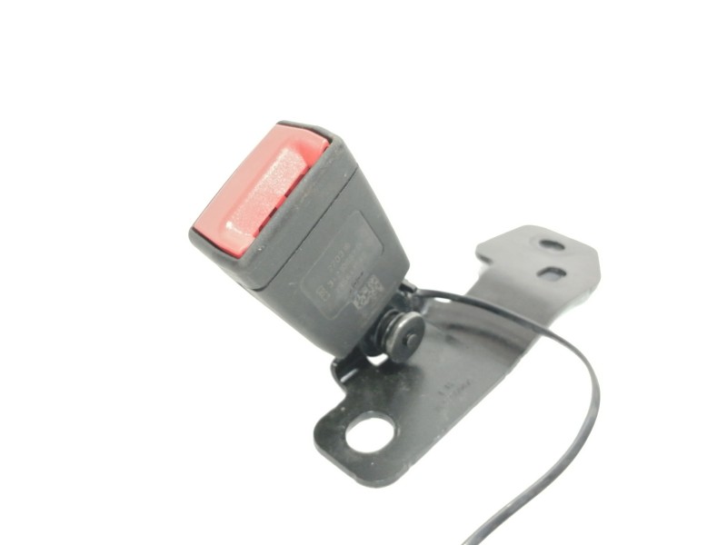 Recambio de enganche cinturon trasero central para fiat 500 x (334) urban referencia OEM IAM 34210667D  