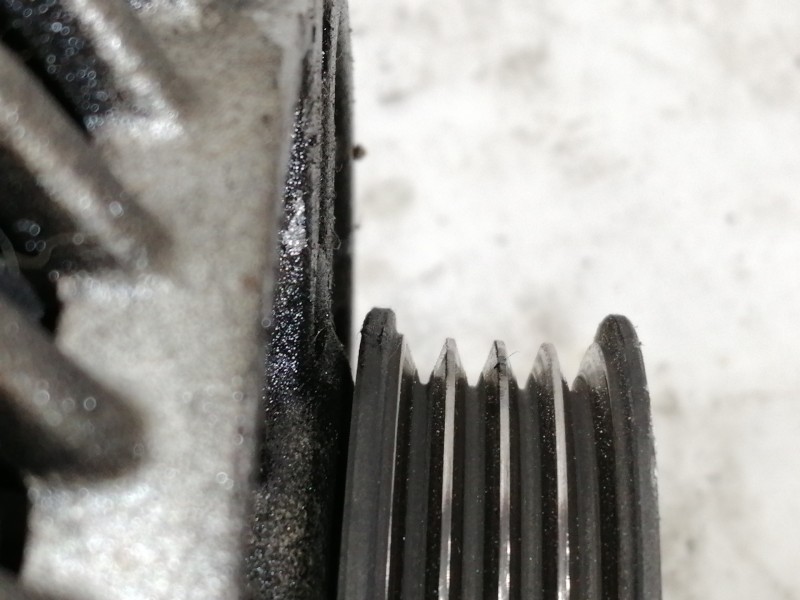 Recambio de alternador para mitsubishi galant berlina (ea0) 2500 v6 24v referencia OEM IAM MD336780 A3TA4691 