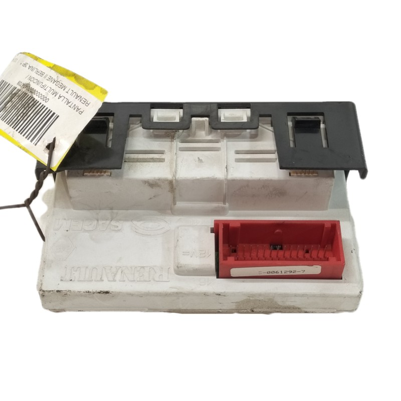 Recambio de pantalla multifuncion para renault megane ii berlina 3p referencia OEM IAM 8200107839 8200107839 