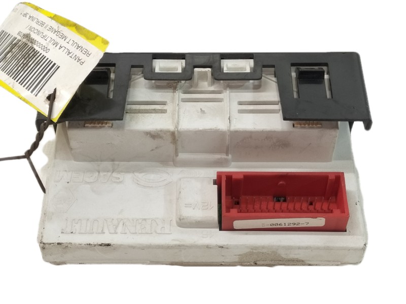 Recambio de pantalla multifuncion para renault megane ii berlina 3p referencia OEM IAM 8200107839 8200107839 