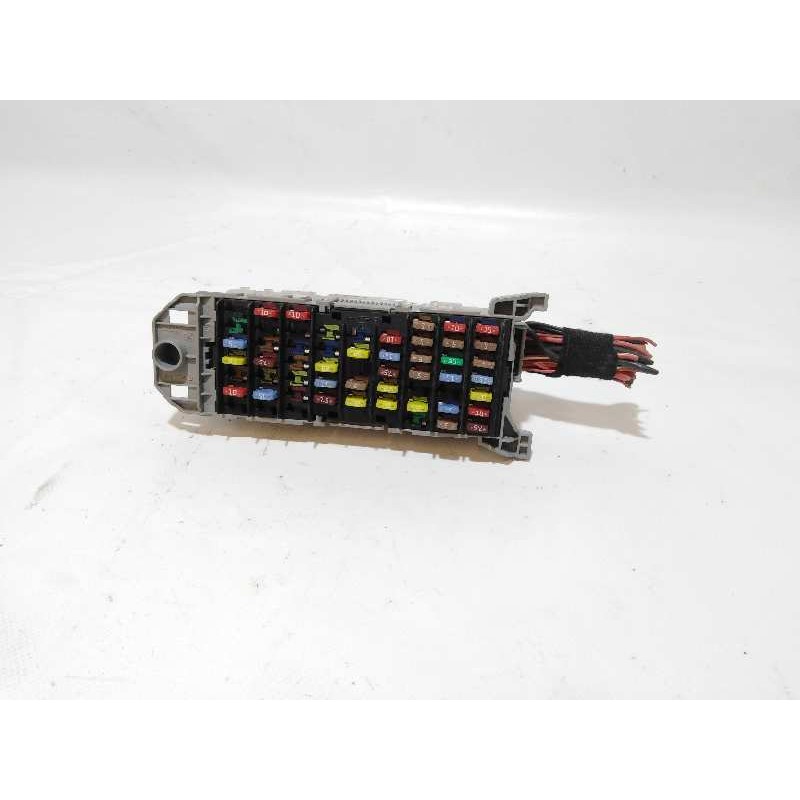 Recambio de caja reles / fusibles para opel meriva 1.4 16v referencia OEM IAM 93363136  