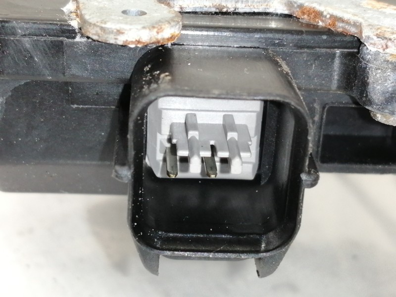 Recambio de cerradura puerta trasera derecha para mitsubishi galant berlina (ea0) 2500 v6 24v referencia OEM IAM MR349317 101528