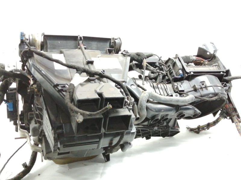Recambio de calefaccion entera normal para volkswagen passat berlina (3c2) advance referencia OEM IAM 3C1820003AN  