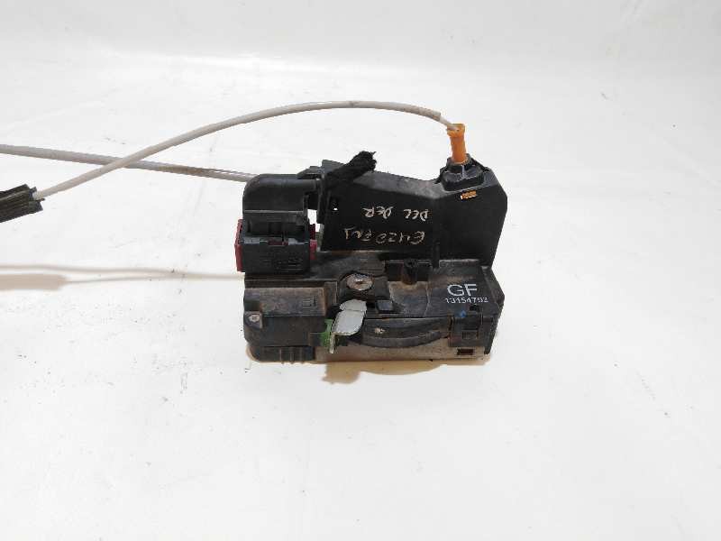 Recambio de cerradura puerta delantera derecha para opel meriva 1.4 16v referencia OEM IAM 13154792  