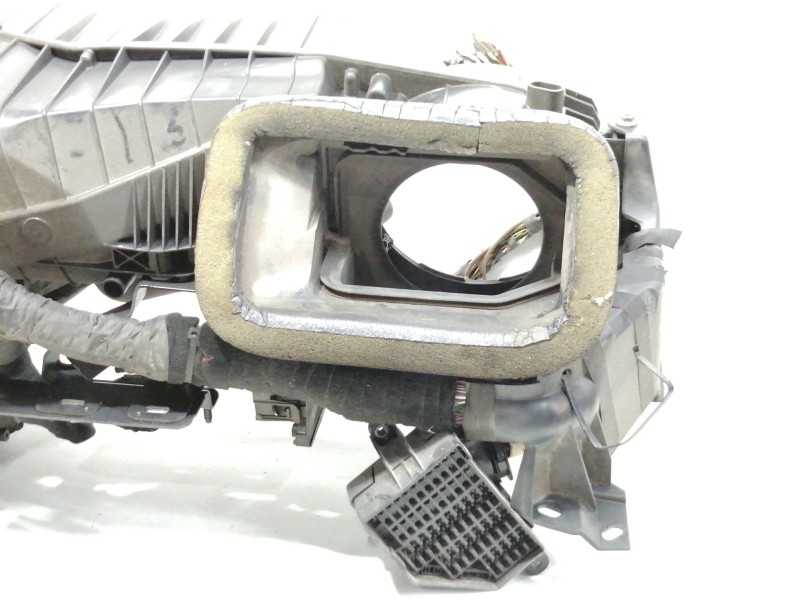 Recambio de calefaccion entera normal para volkswagen passat berlina (3c2) advance referencia OEM IAM 3C1820003AN  