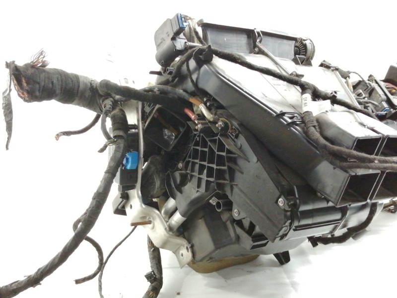 Recambio de calefaccion entera normal para volkswagen passat berlina (3c2) advance referencia OEM IAM 3C1820003AN  