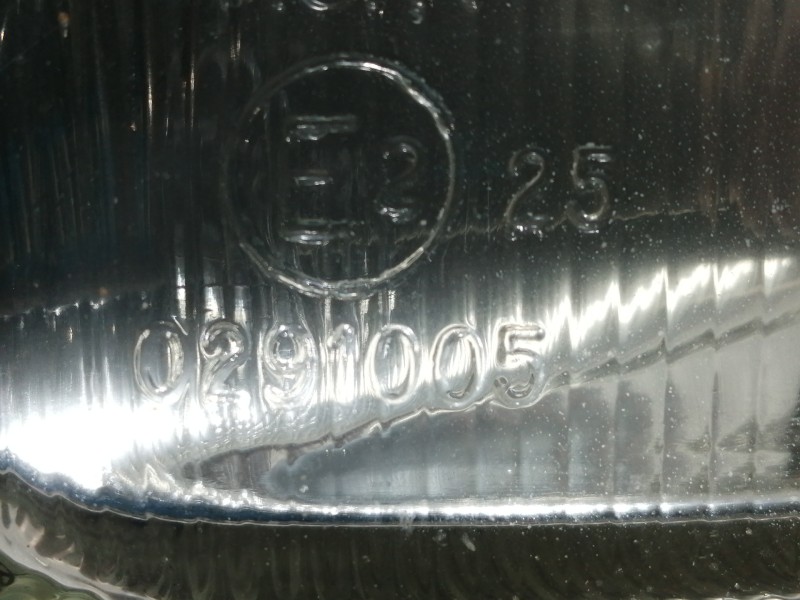 Recambio de faro izquierdo para renault 19 hatchback (b/c53) europa referencia OEM IAM 0291005 084759 7700815