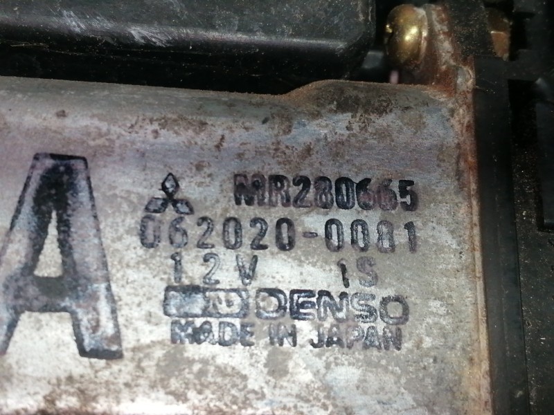 Recambio de elevalunas delantero izquierdo para mitsubishi galant berlina (ea0) 2500 v6 24v referencia OEM IAM MR280665 06202000