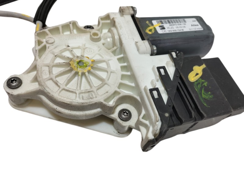 Recambio de elevalunas trasero derecho para seat toledo (5p2) reference referencia OEM IAM 99591533402 1K0959704M 