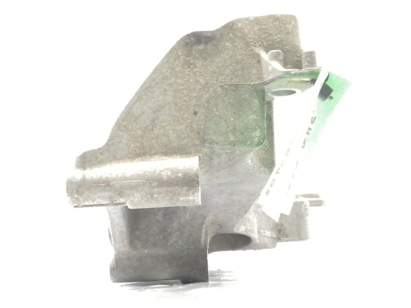 Recambio de soporte alternador para nissan tiida (c11x/sc11x) acenta referencia OEM IAM 8200669494  