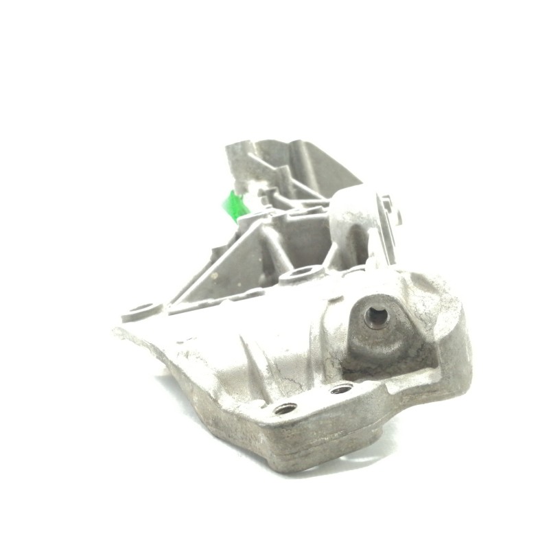 Recambio de soporte alternador para nissan tiida (c11x/sc11x) acenta referencia OEM IAM 8200669494  