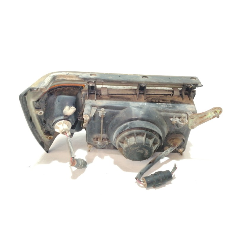 Recambio de faro izquierdo para ssangyong family referencia OEM IAM   