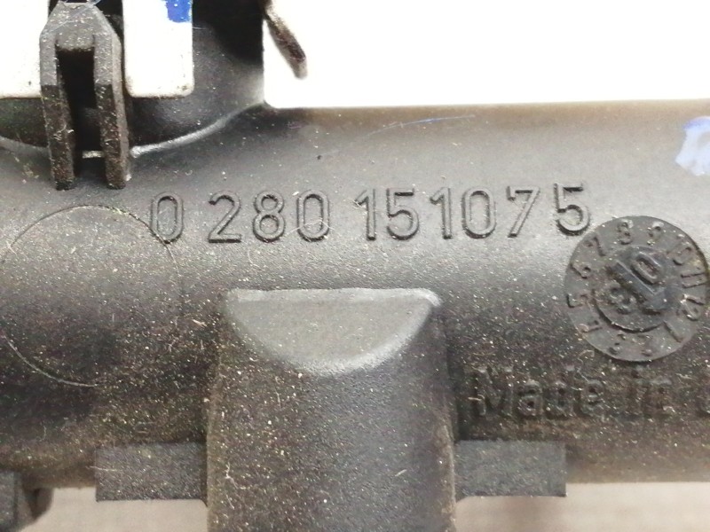 Recambio de rampa inyectora para opel corsa c comfort referencia OEM IAM 0280151075  