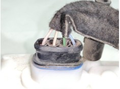 Recambio de cerradura puerta delantera derecha para citroën c3 1.1 vivace referencia OEM IAM    2