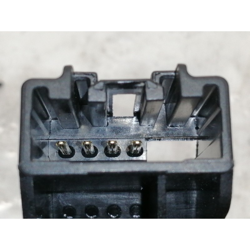 Recambio de cerradura maletero / porton para ford c-max titanium referencia OEM IAM   