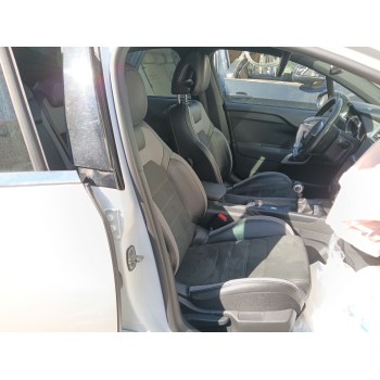 ASIENTO DELANTERO IZQUIERDO 