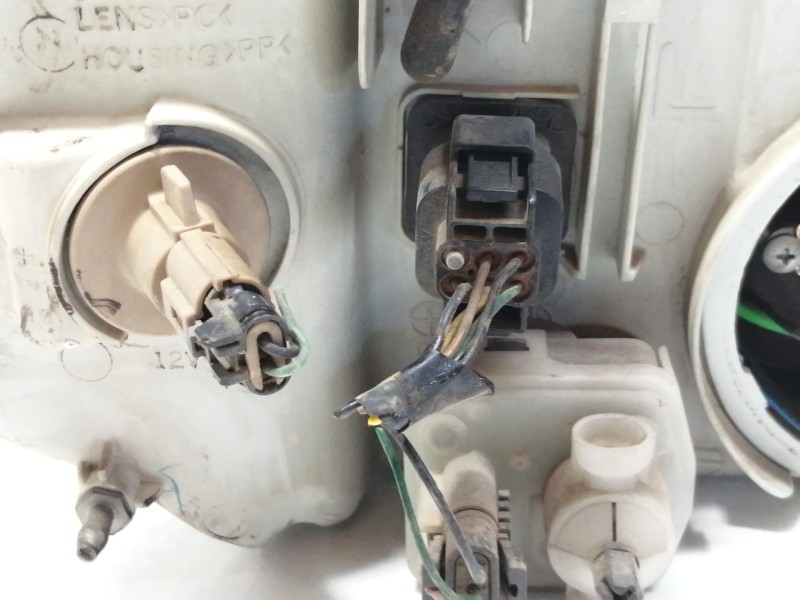 Recambio de faro izquierdo para daewoo lanos cool referencia OEM IAM 2221104L  