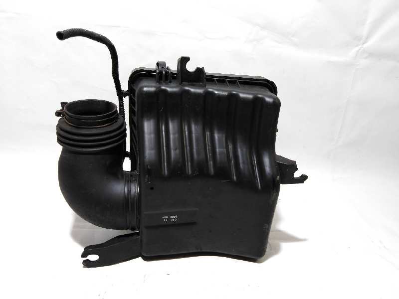 Recambio de filtro aire para kia sorento 2.5 crdi vgt ex2 referencia OEM IAM 281103E700  