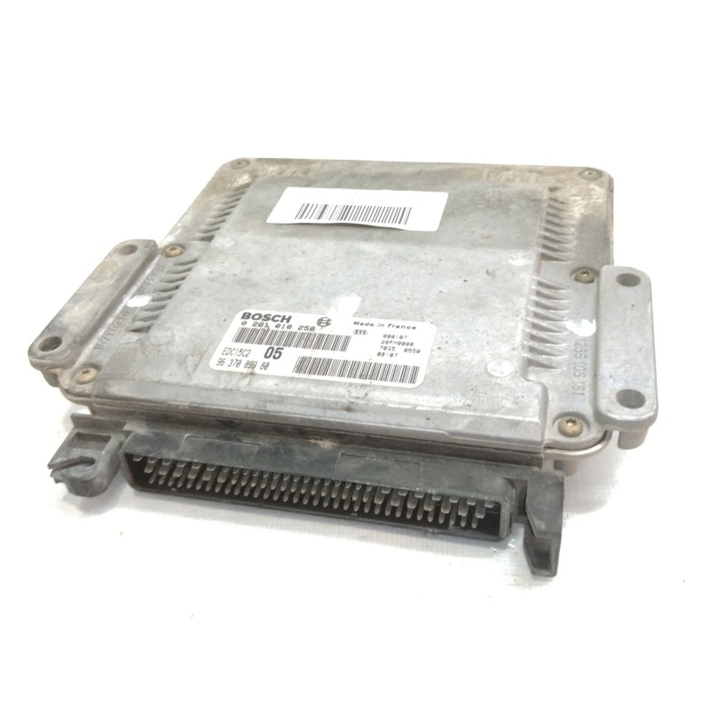 Recambio de centralita motor uce para peugeot 206 berlina xs referencia OEM IAM 0281010250  