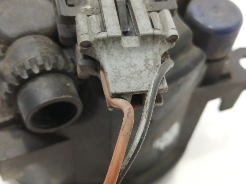 Recambio de faro antiniebla izquierdo para ford c-max titanium referencia OEM IAM 2N1115201AB  