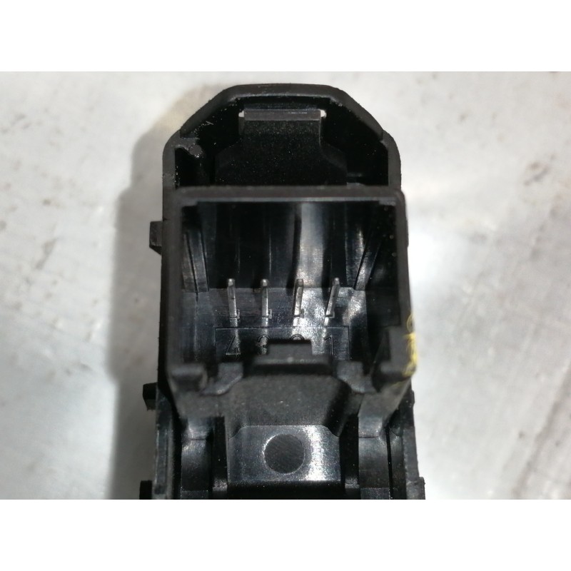 Recambio de mando elevalunas trasero derecho para ford c-max titanium referencia OEM IAM AM5T14529AA 10006521 10042219