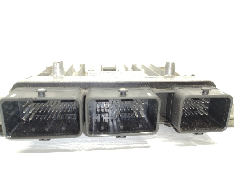 Recambio de centralita motor uce para peugeot 308 premium referencia OEM IAM HW9663548180 R0413C007C 9665426180