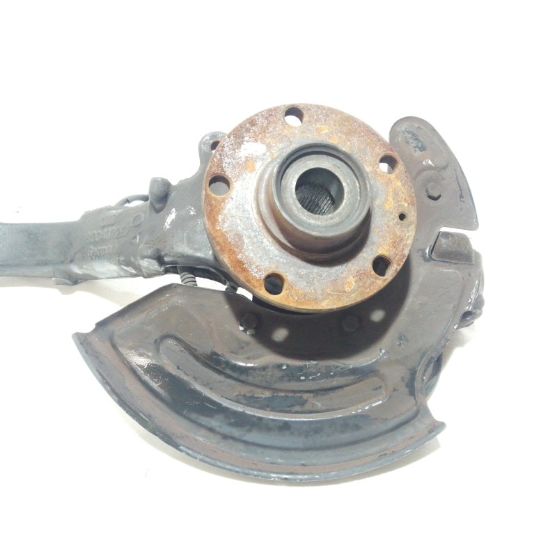 Recambio de mangueta delantera izquierda para volkswagen passat berlina (3b3) comfortline referencia OEM IAM 8D0407257  