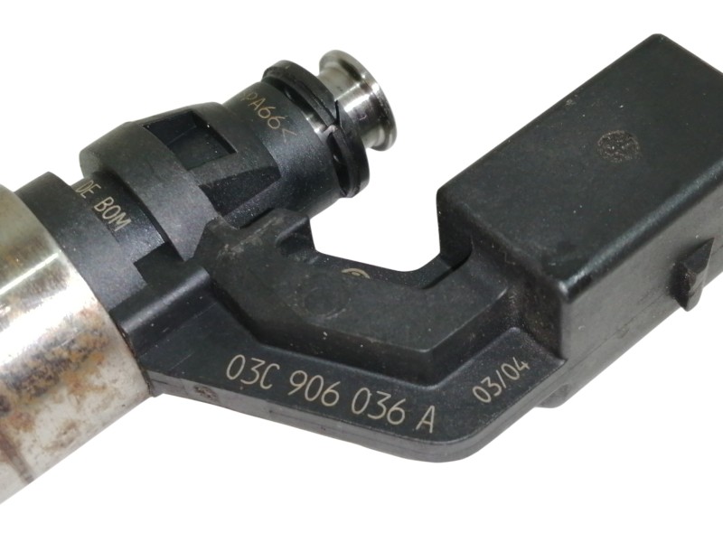 Recambio de inyector para audi a3 (8p) 1.6 fsi ambiente referencia OEM IAM 03C906036A  