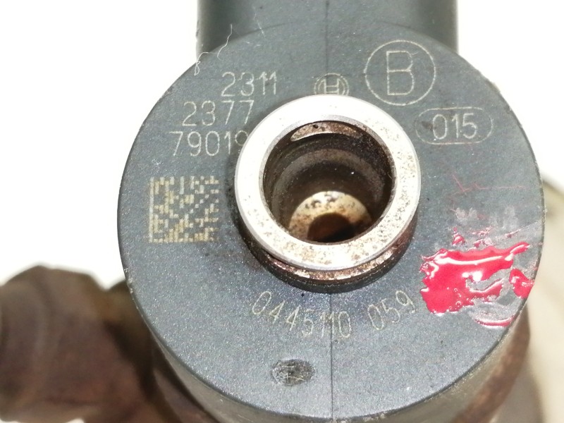 Recambio de inyector para chrysler voyager (rg) 2.5 crd executive referencia OEM IAM 0445110059  