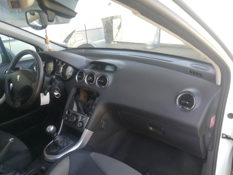 Recambio de salpicadero para peugeot 308 premium referencia OEM IAM   