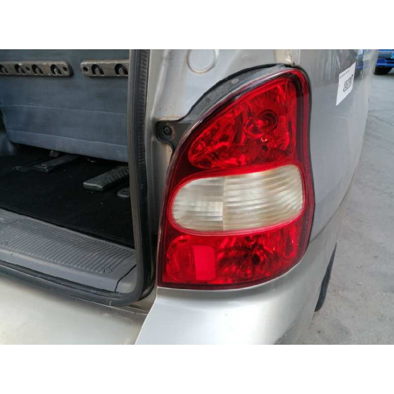 Recambio de piloto trasero derecho para kia carnival td ls referencia OEM IAM   