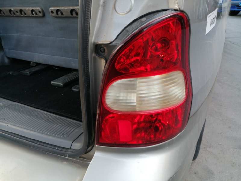 Recambio de piloto trasero derecho para kia carnival td ls referencia OEM IAM   