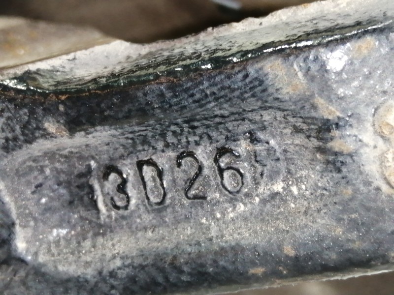 Recambio de mangueta delantera izquierda para citroën c8 2.0 16v sx automático referencia OEM IAM 13B26  