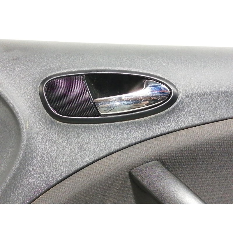 Recambio de guarnecido puerta delantera derecha para seat toledo (5p2) reference referencia OEM IAM 5P0867012  