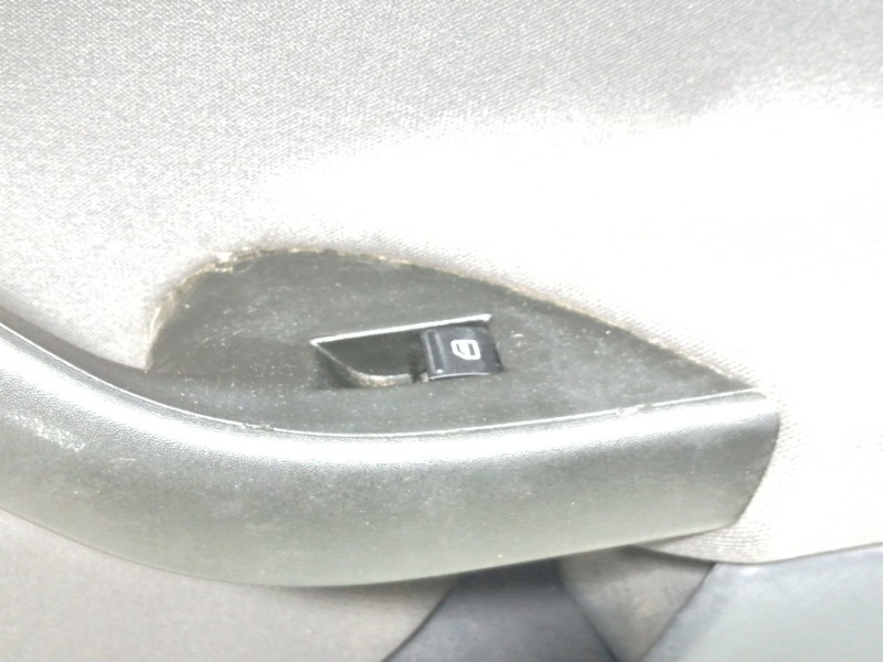 Recambio de guarnecido puerta delantera derecha para seat toledo (5p2) reference referencia OEM IAM 5P0867012  