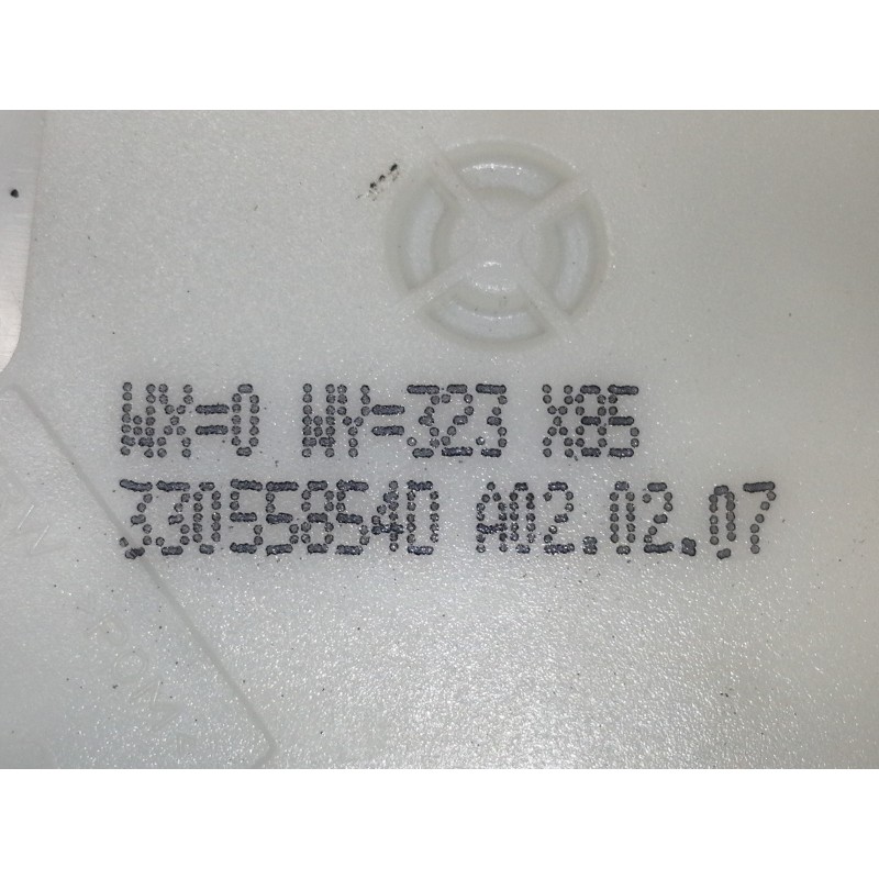 Recambio de cinturon seguridad trasero izquierdo para renault clio iii exception referencia OEM IAM 33055854 34006768 683948 