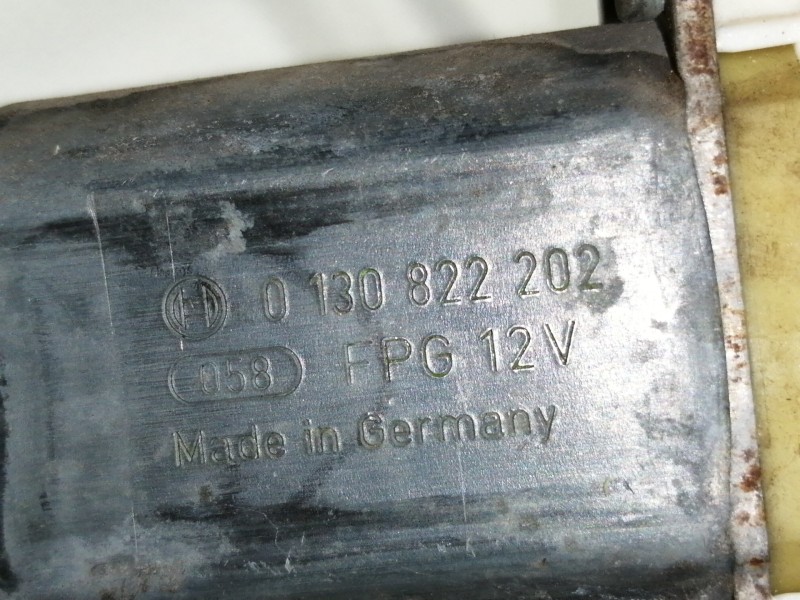 Recambio de elevalunas delantero izquierdo para nissan micra (k12e) acenta referencia OEM IAM 0130822202  