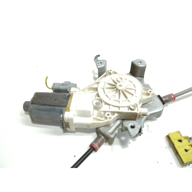 Recambio de elevalunas delantero izquierdo para nissan micra (k12e) acenta referencia OEM IAM 0130822202  