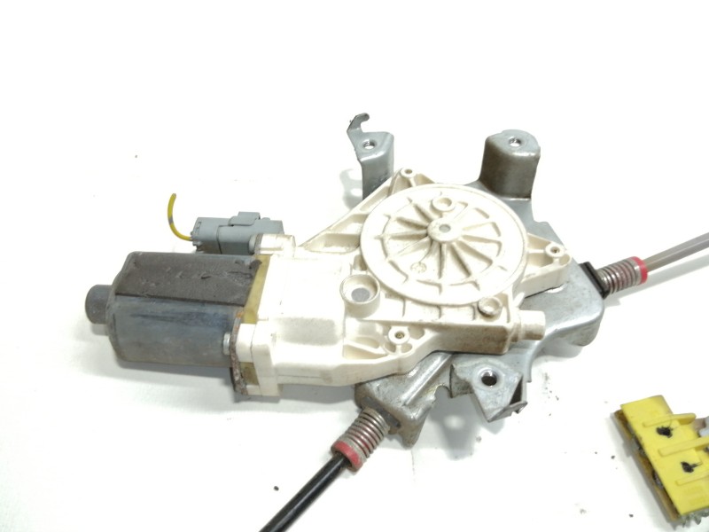 Recambio de elevalunas delantero izquierdo para nissan micra (k12e) acenta referencia OEM IAM 0130822202  