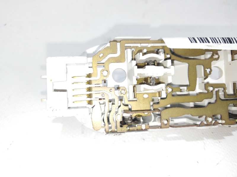 Recambio de luz interior para renault clio iii exception referencia OEM IAM   