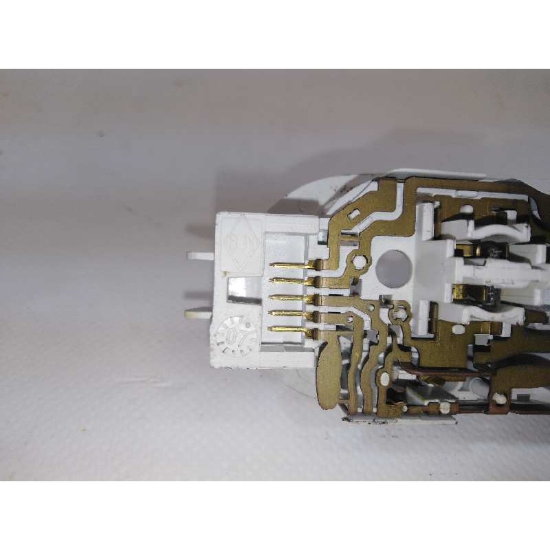 Recambio de luz interior para renault clio iii exception referencia OEM IAM   