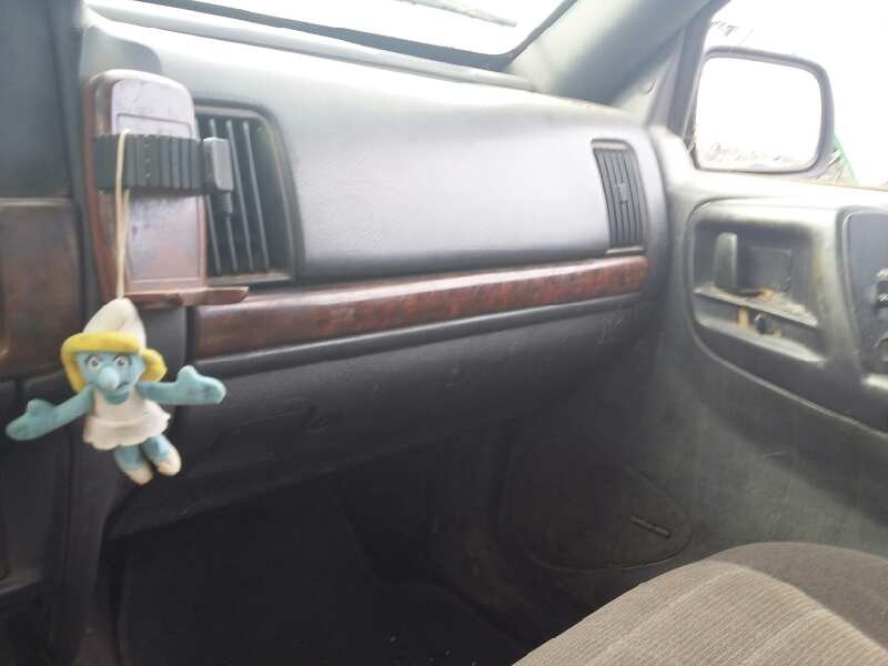 Recambio de guantera para jeep gr.cherokee (zj)/(z) 2.5 td laredo (z) referencia OEM IAM 4732040  