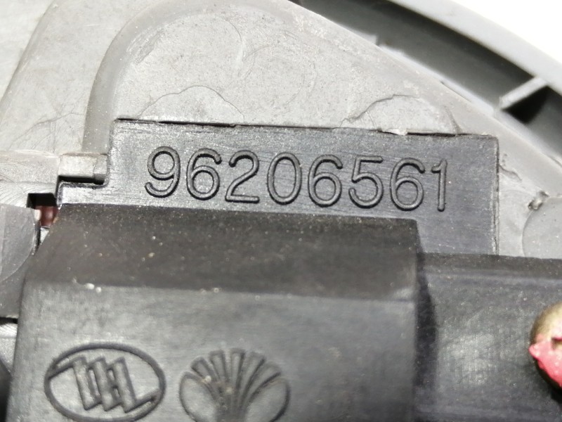 Recambio de luz interior para chevrolet nubira berlina se referencia OEM IAM 96206561  